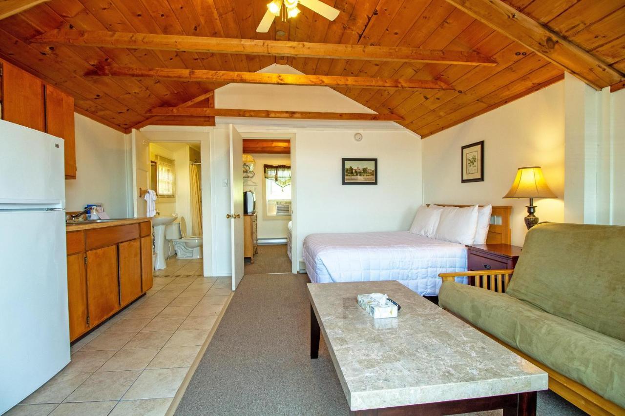 Half Moon Motel & Cottages Weirs Beach Εξωτερικό φωτογραφία