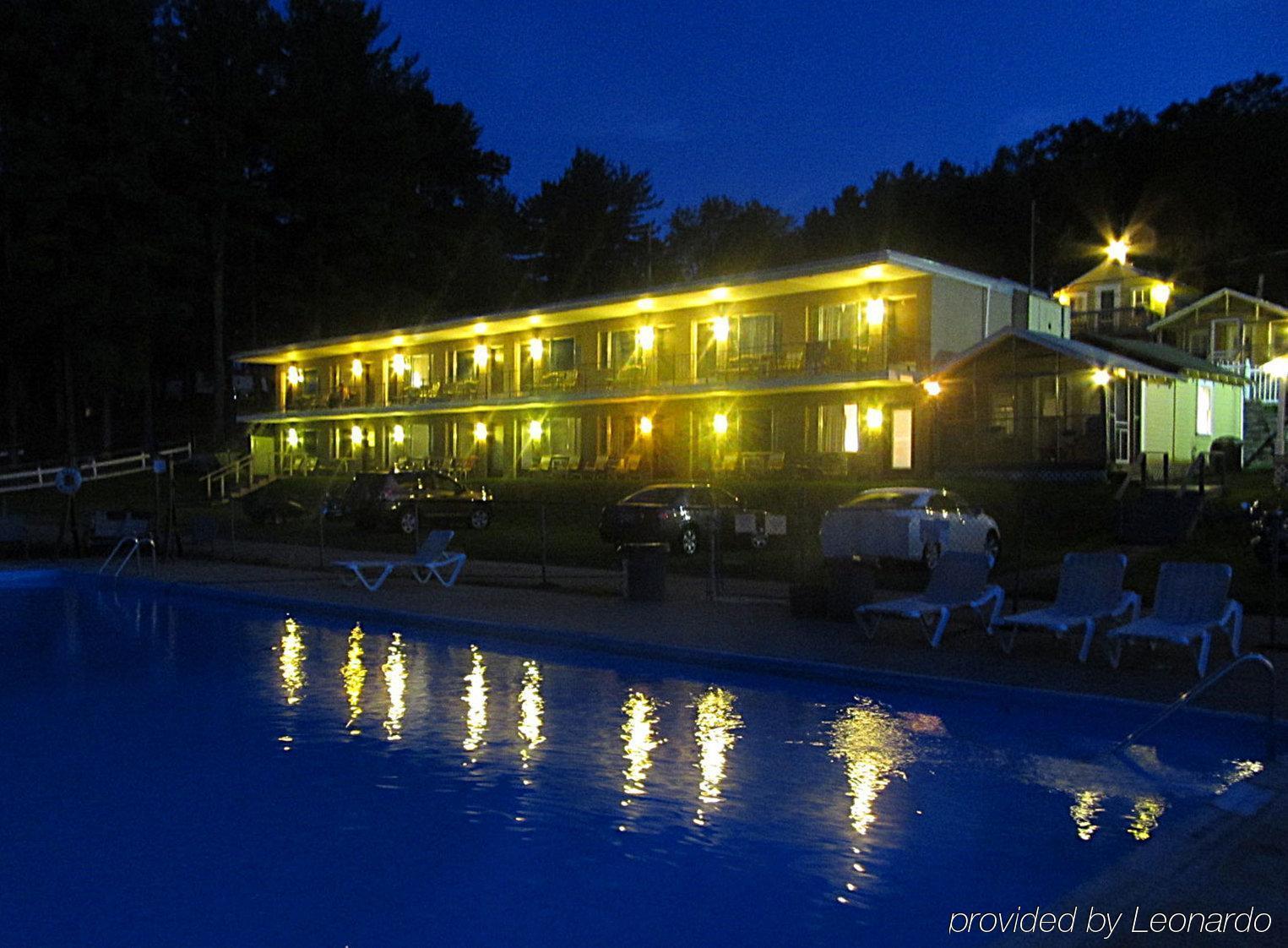 Half Moon Motel & Cottages Weirs Beach Εξωτερικό φωτογραφία
