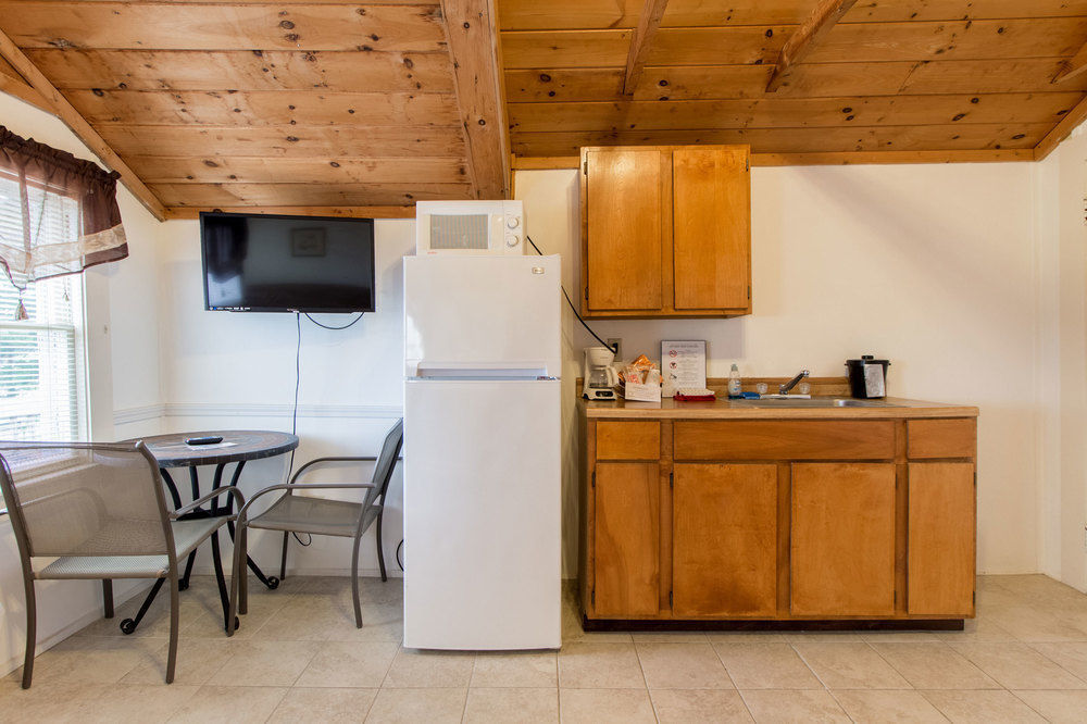 Half Moon Motel & Cottages Weirs Beach Εξωτερικό φωτογραφία