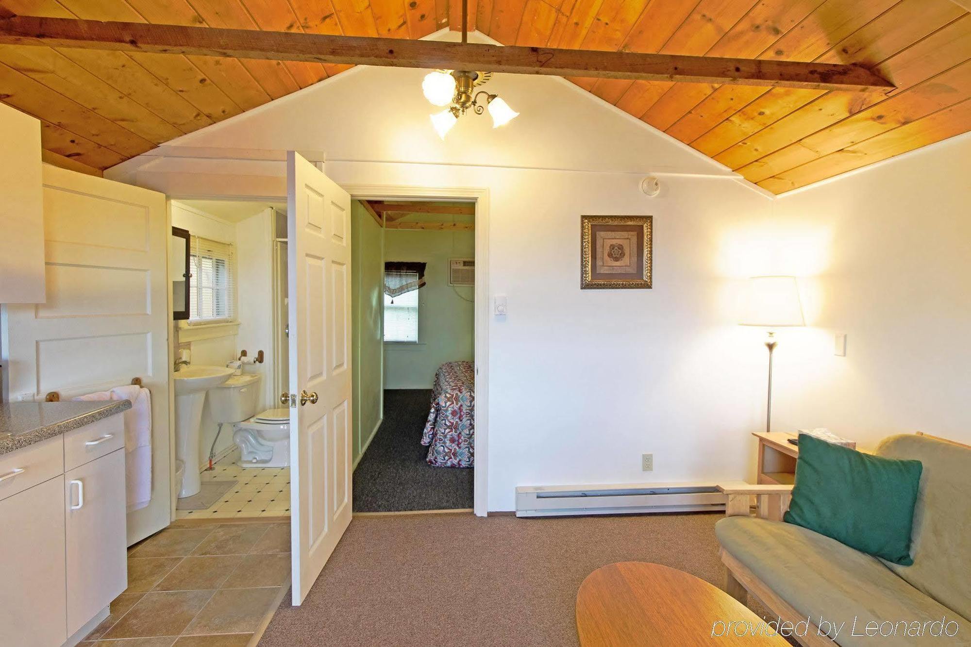 Half Moon Motel & Cottages Weirs Beach Εξωτερικό φωτογραφία