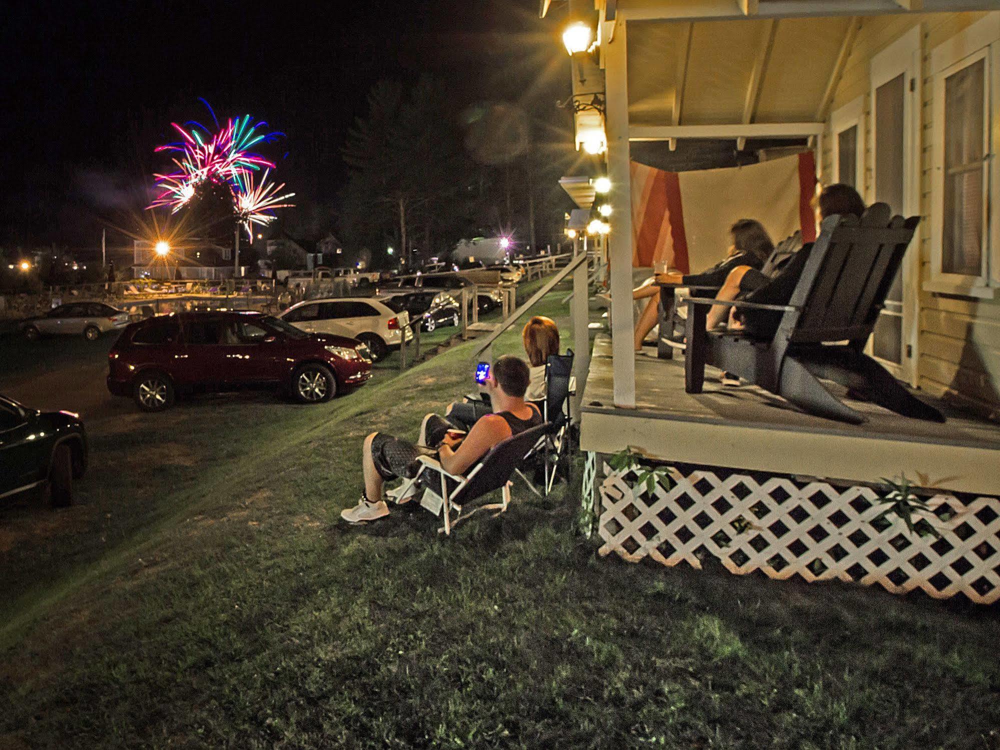 Half Moon Motel & Cottages Weirs Beach Εξωτερικό φωτογραφία
